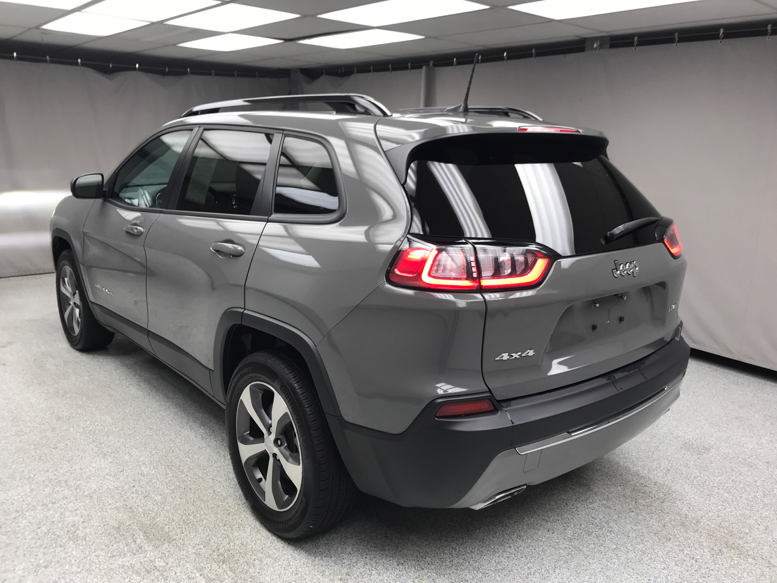 2022 Jeep Cherokee Limited 16