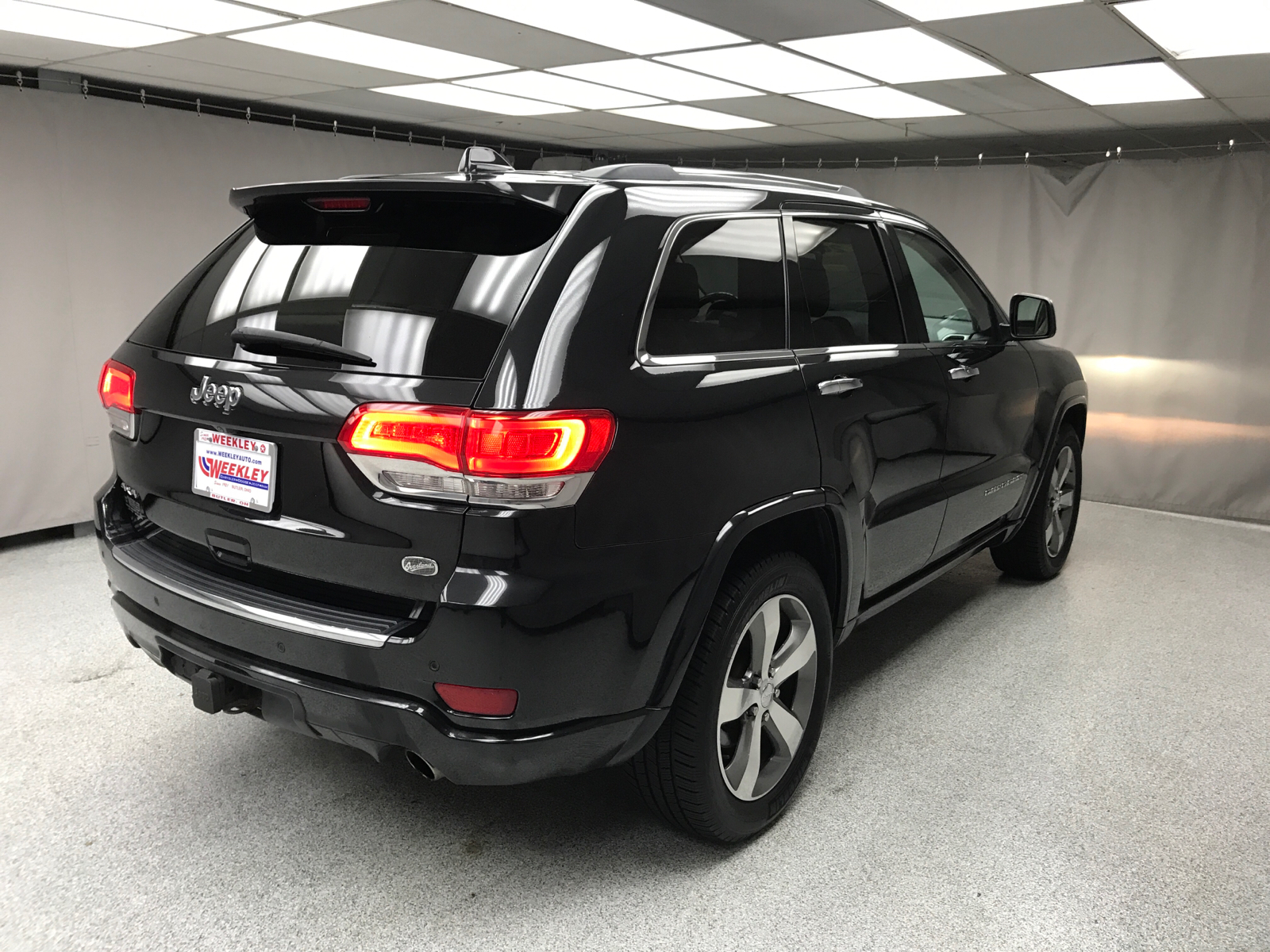 2015 Jeep Grand Cherokee Overland 19