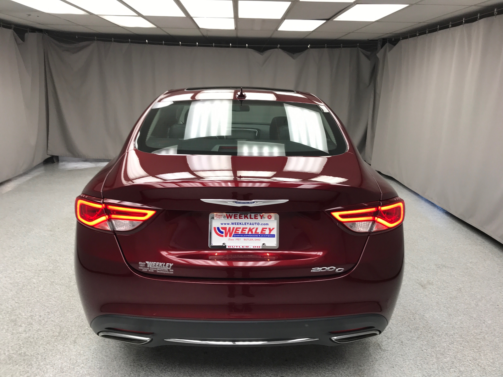 2016 Chrysler 200 C 14