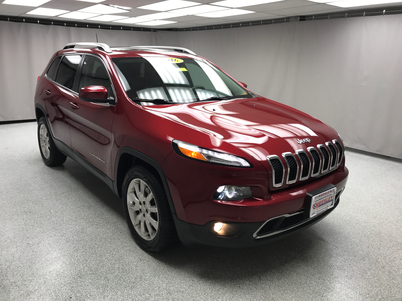 2016 Jeep Cherokee Limited 24