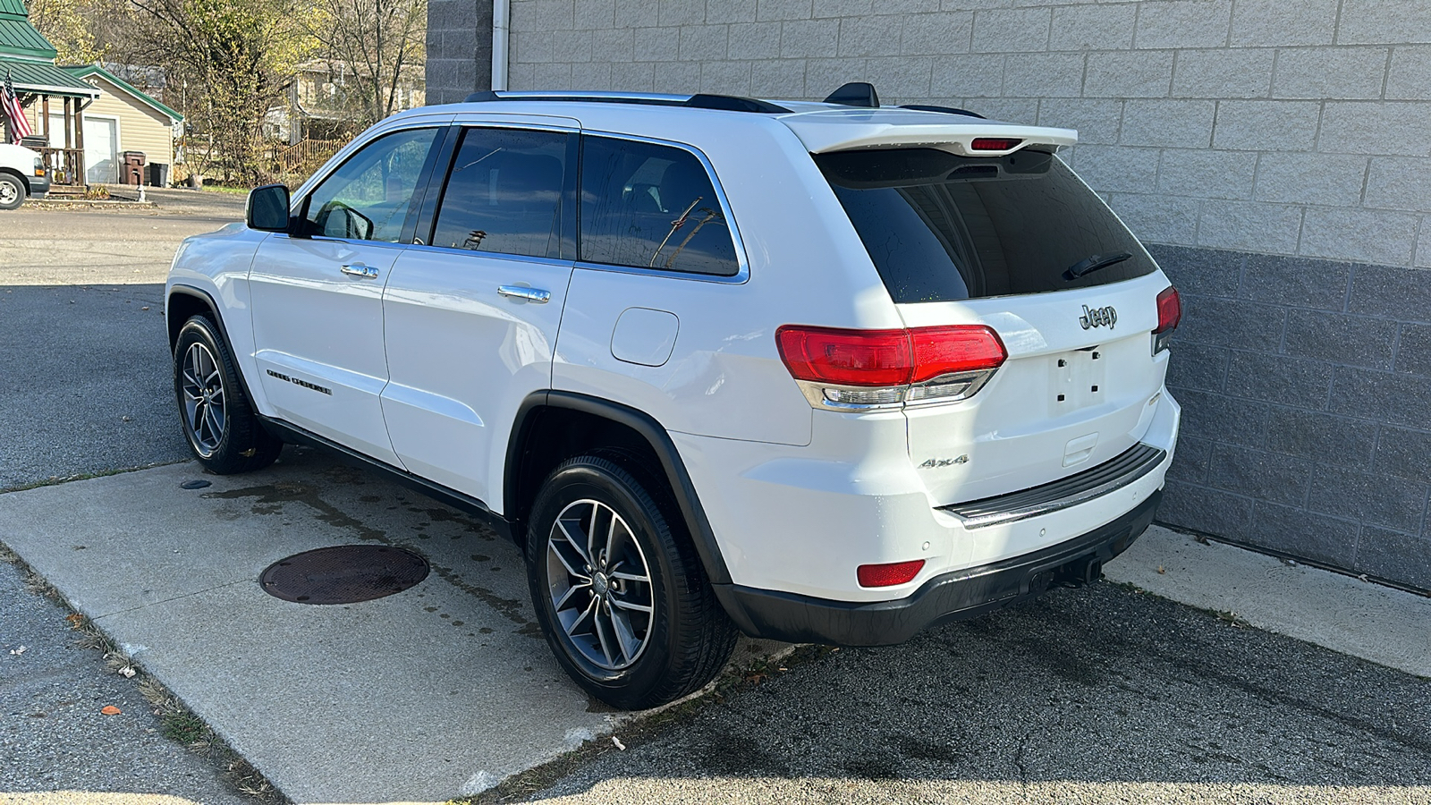 2018 Jeep Grand Cherokee Limited 3