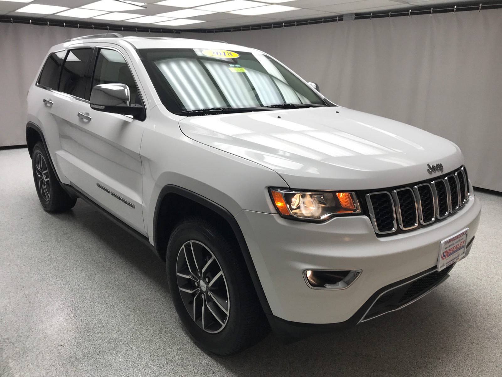 2018 Jeep Grand Cherokee Limited 24