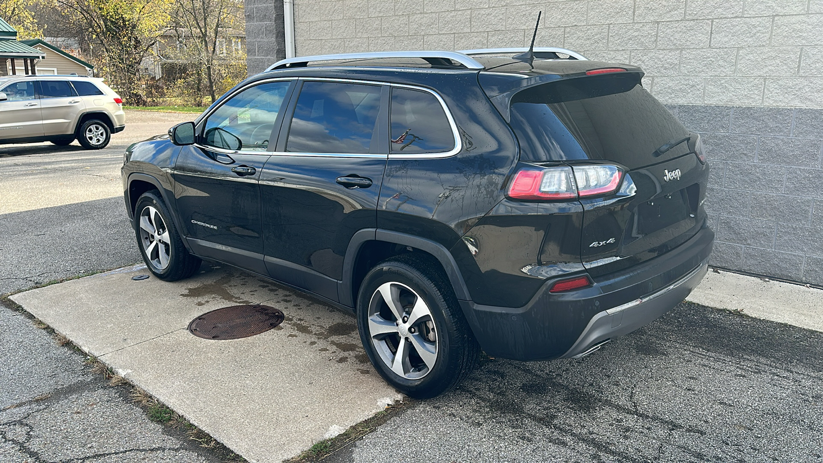 2021 Jeep Cherokee Limited 3