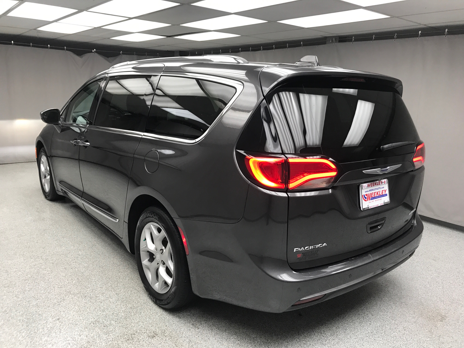 2019 Chrysler Pacifica Limited 22