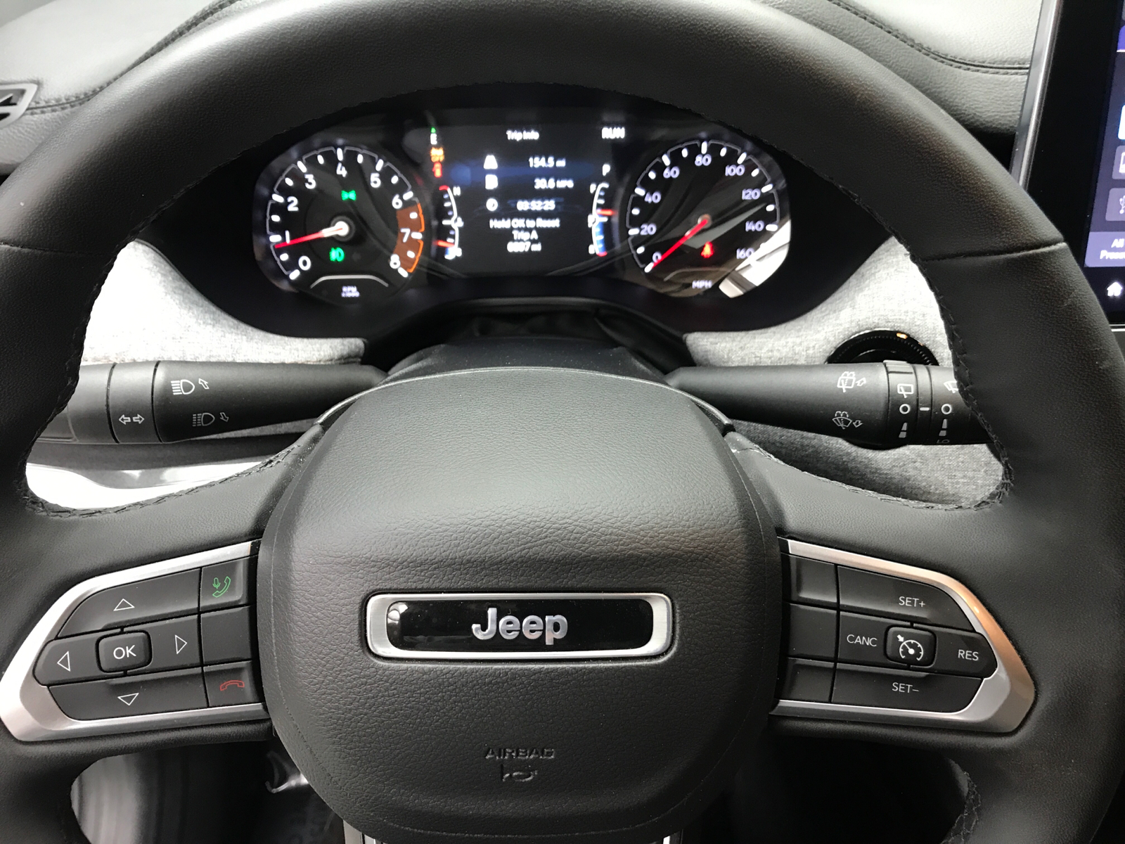 2023 Jeep Compass Latitude Lux 7