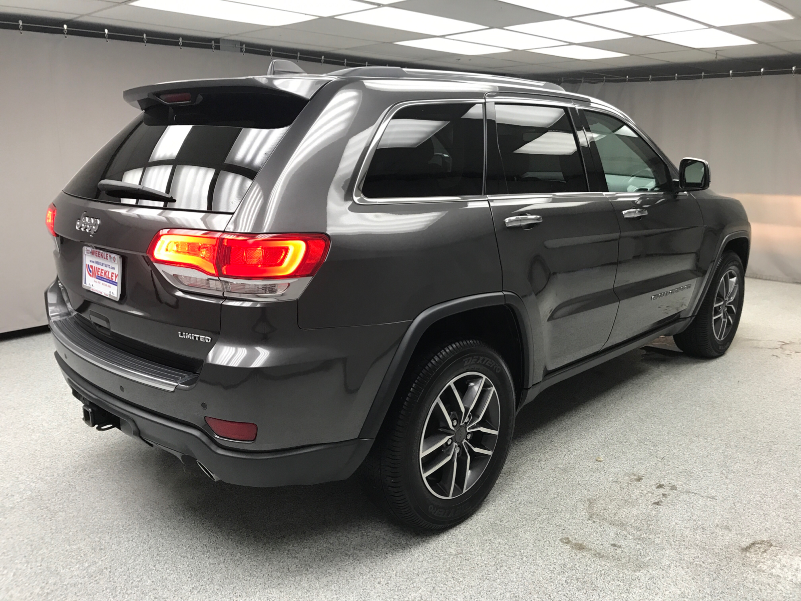 2019 Jeep Grand Cherokee Limited 12