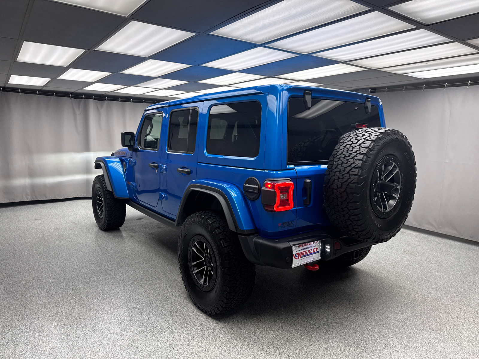 2024 Jeep Wrangler Rubicon X 2