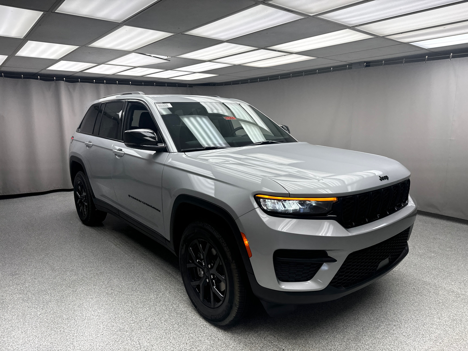 2024 Jeep Grand Cherokee Altitude X 5