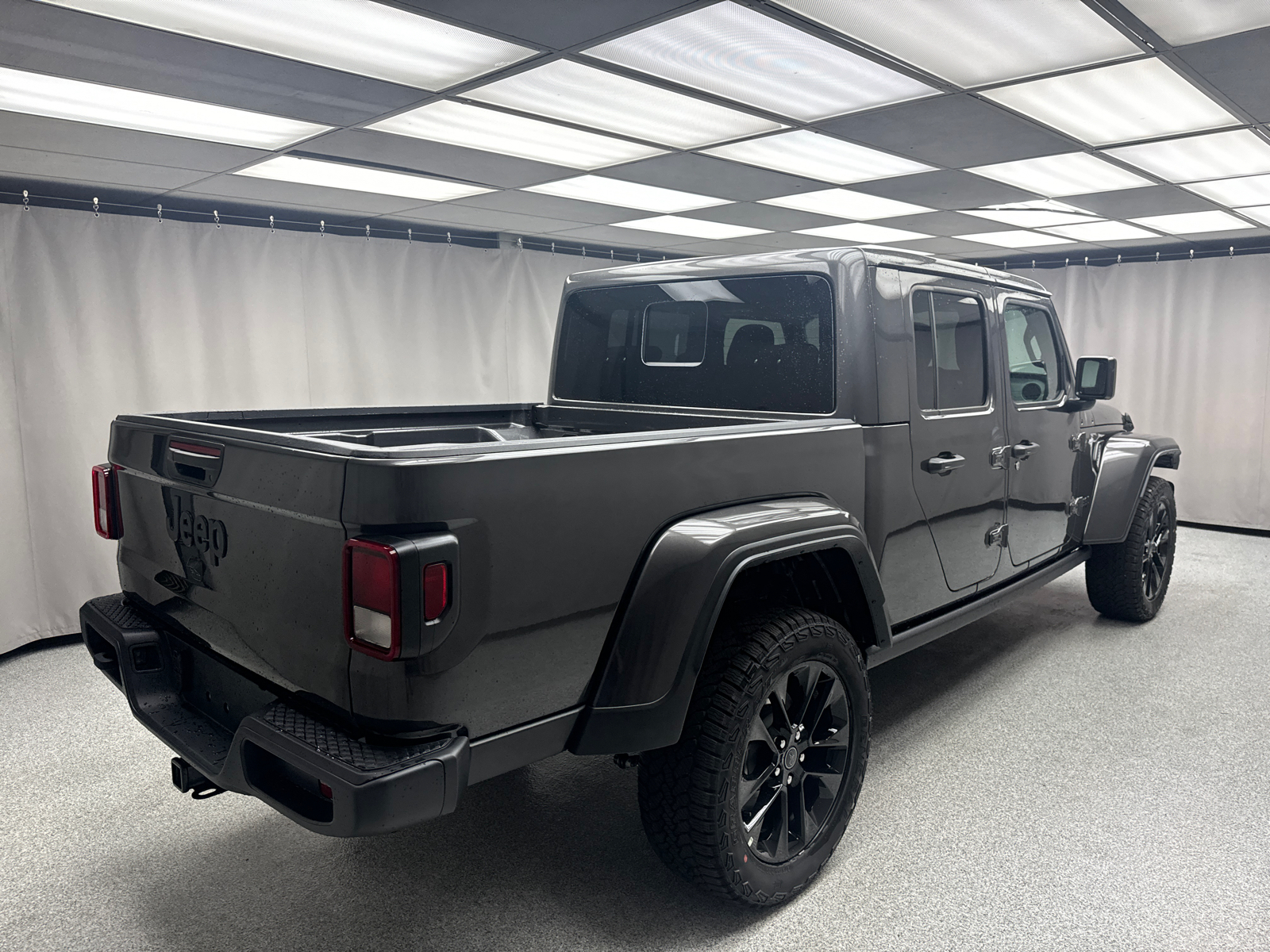 2024 Jeep Gladiator SPOR 4