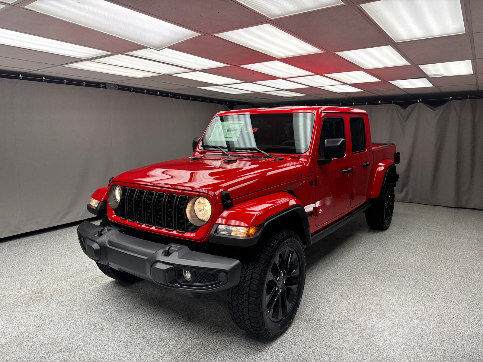 2024 Jeep Gladiator  1