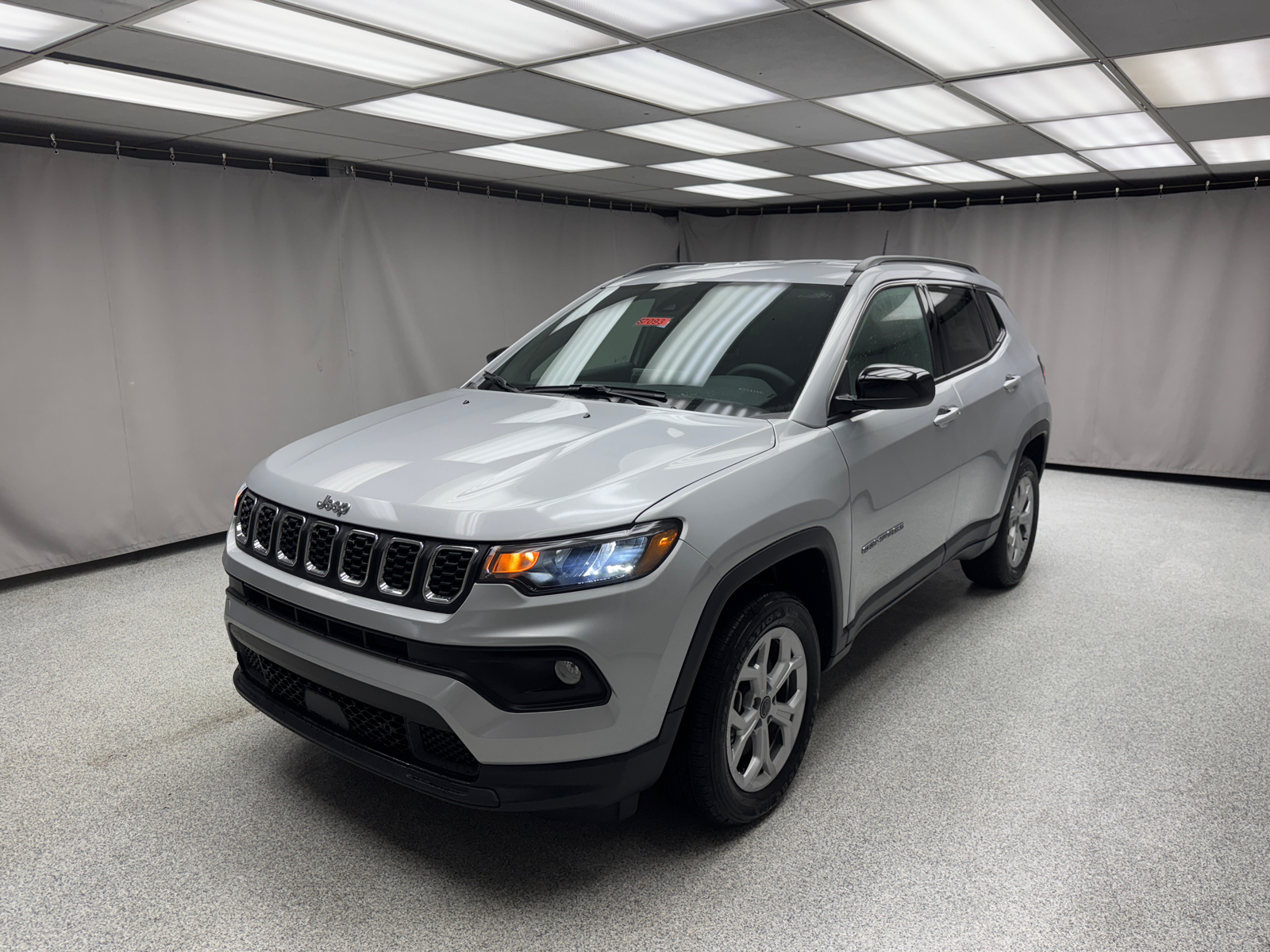 2025 Jeep Compass Latitude 1