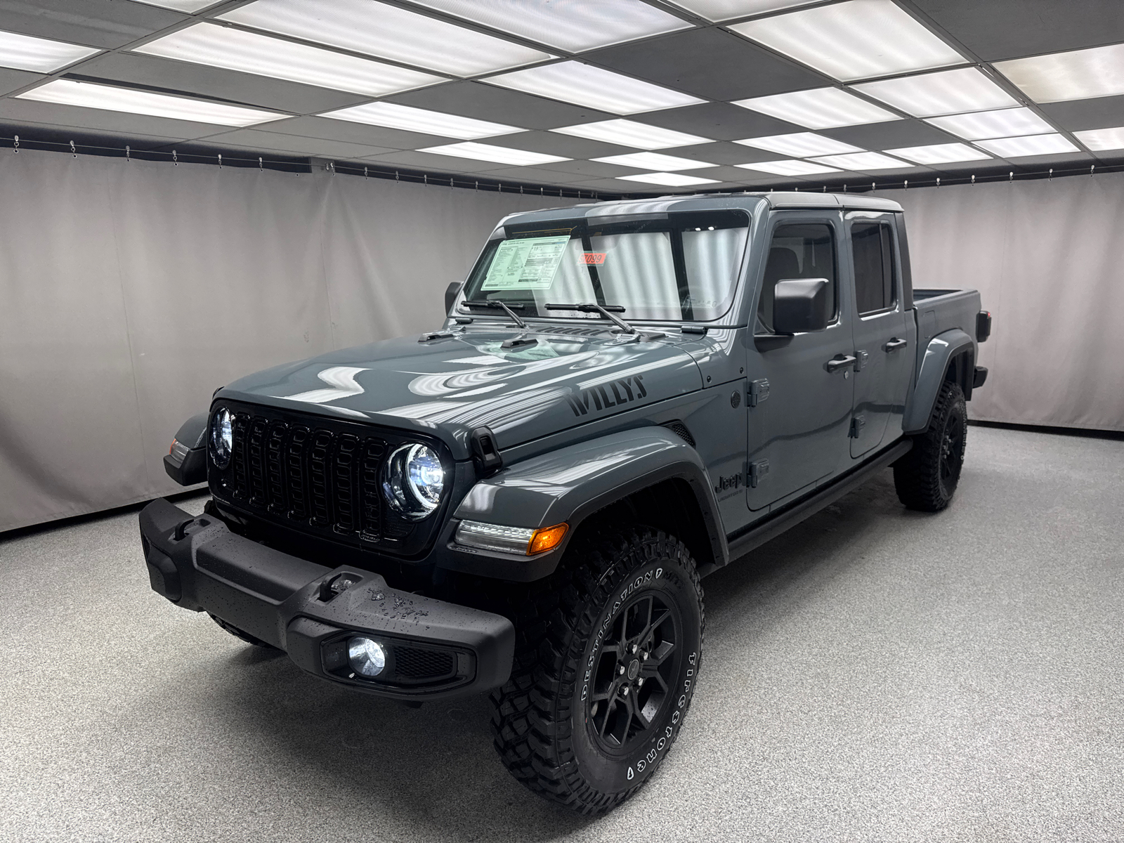 2025 Jeep Gladiator Willys 1