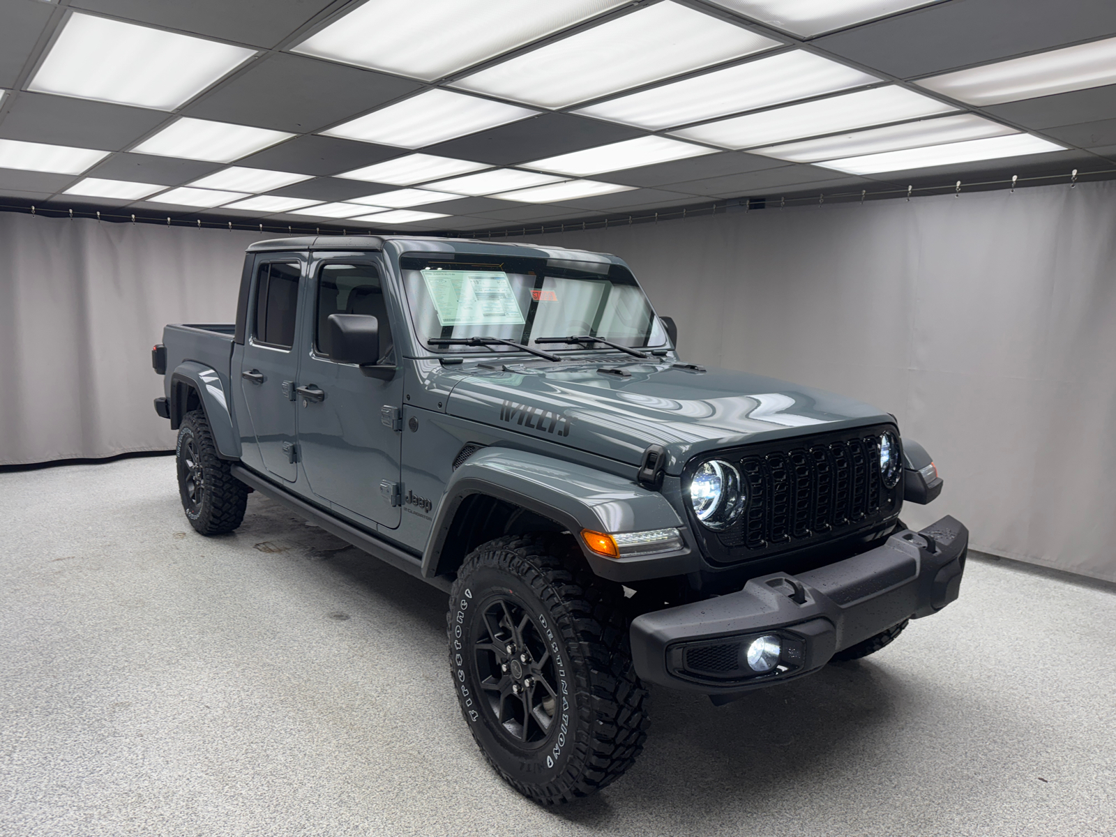 2025 Jeep Gladiator Willys 5