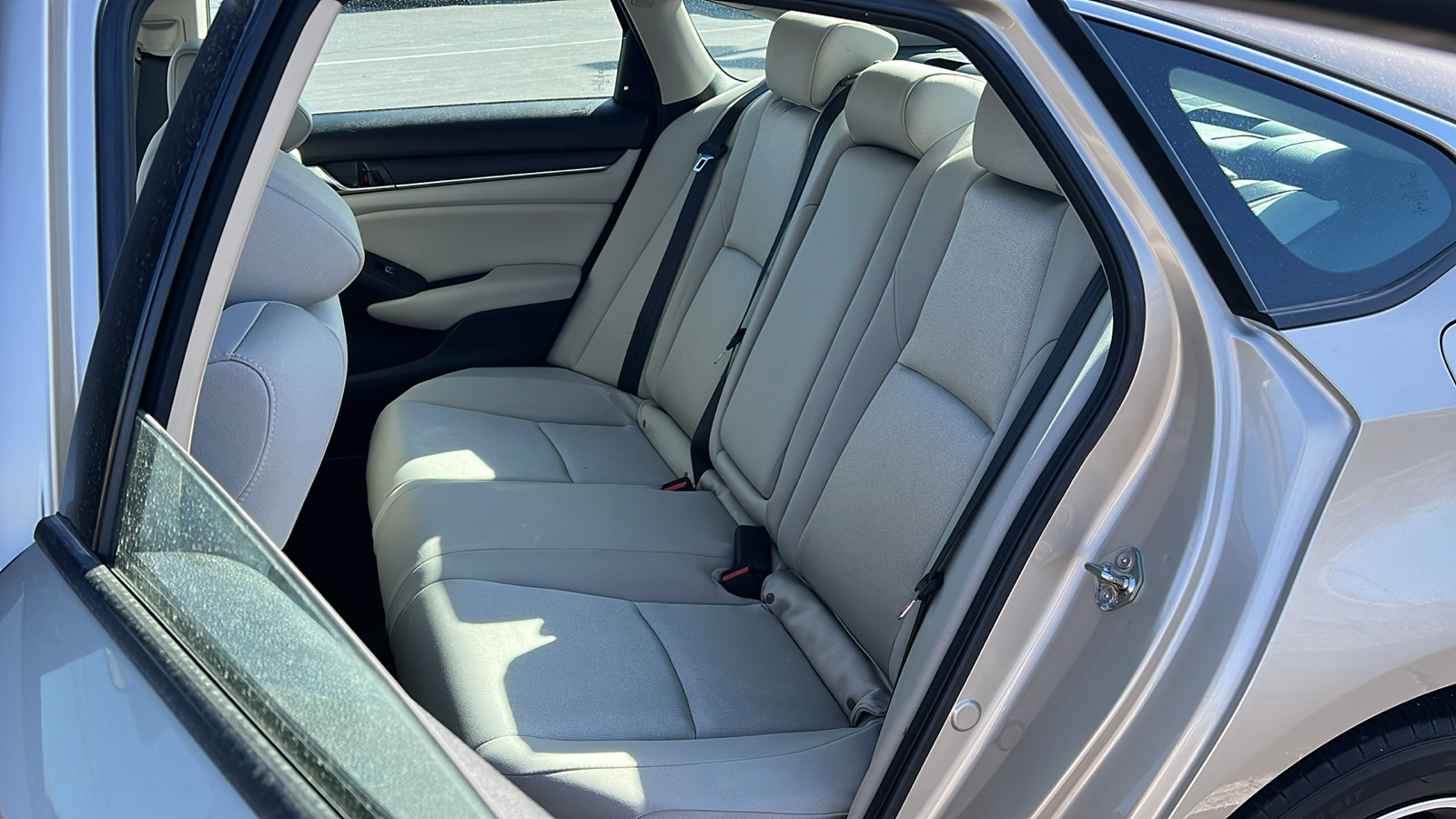 2019 Honda Accord Sedan EX 1.5T 27