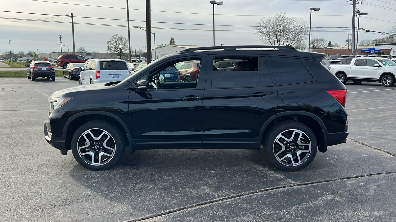 2023 Honda Passport Elite 6