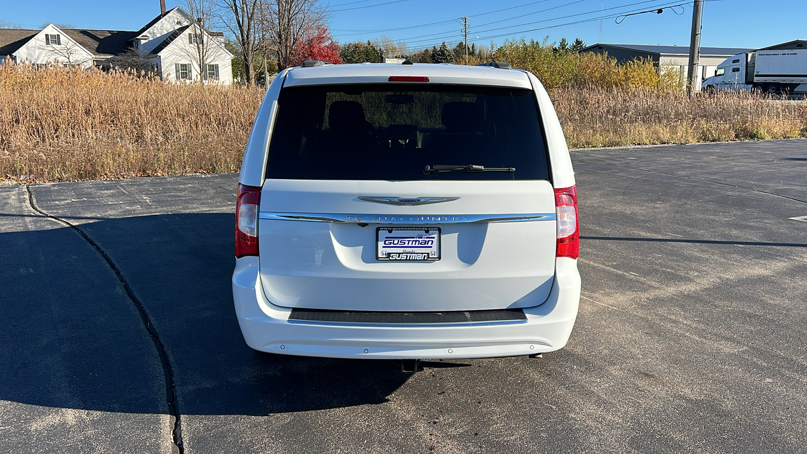 2014 Chrysler Town Country Touring-L 4