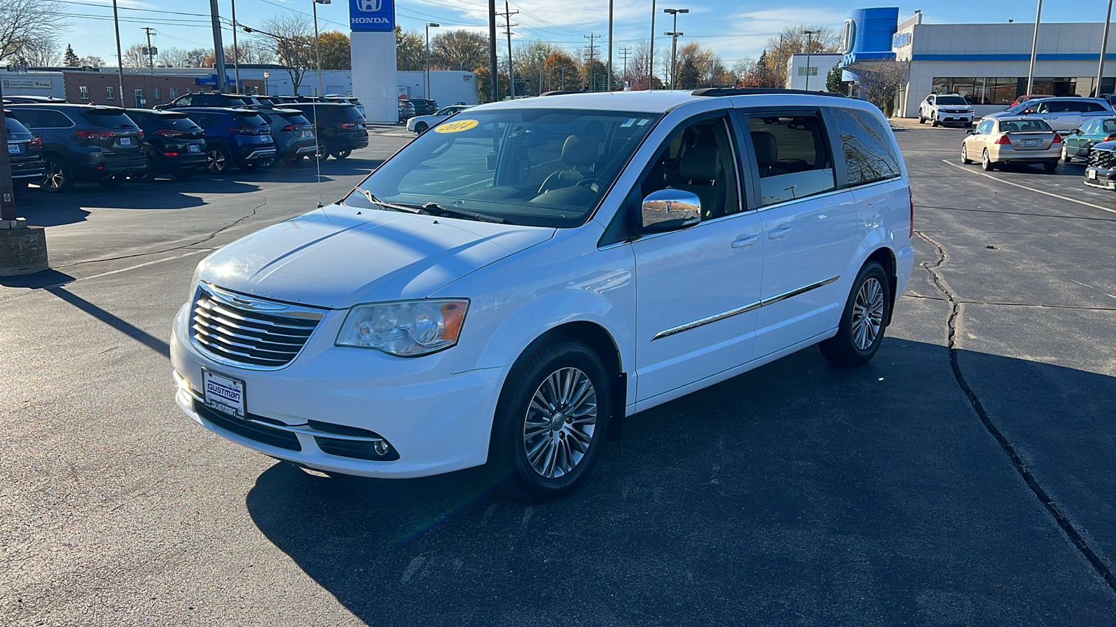 2014 Chrysler Town Country Touring-L 7