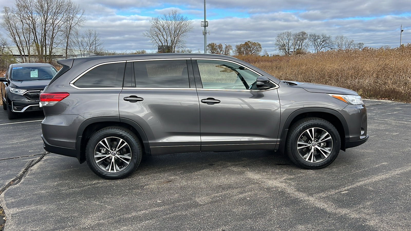 2018 Toyota Highlander  2