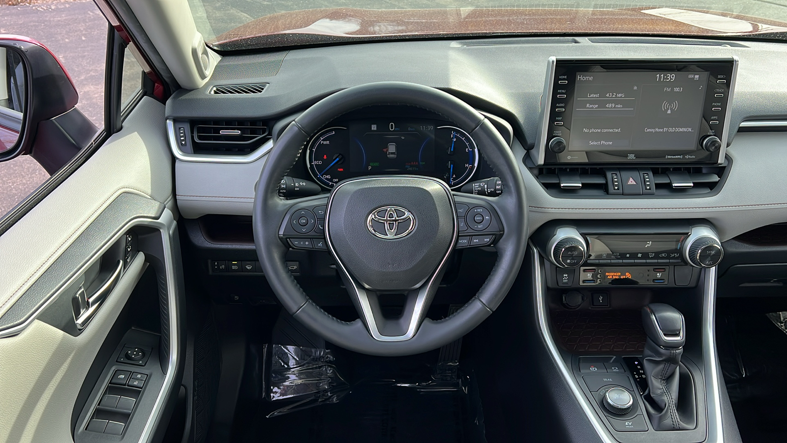 2022 Toyota RAV4 Hybrid Limited 9