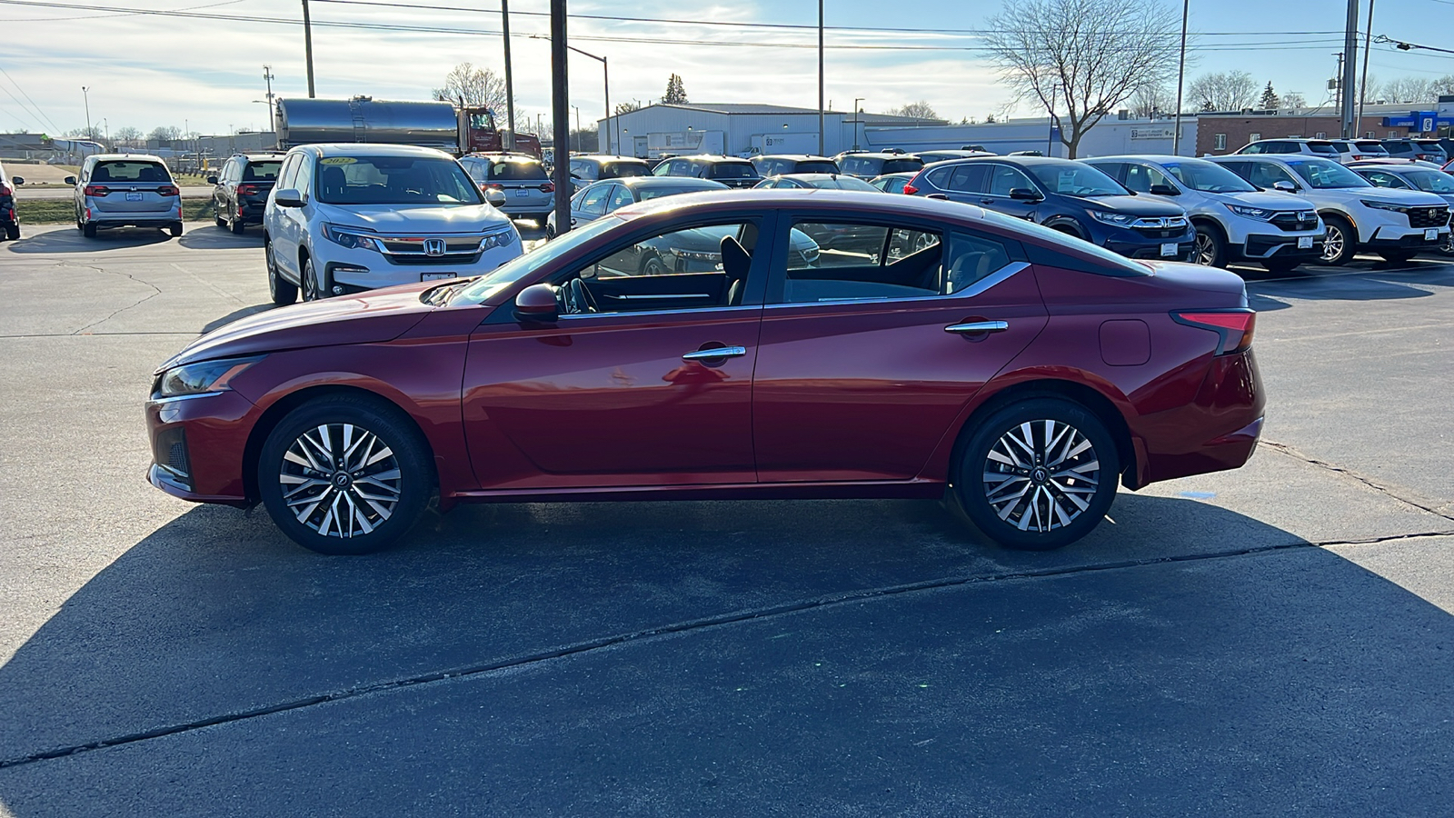 2023 Nissan Altima 2.5 SV 6