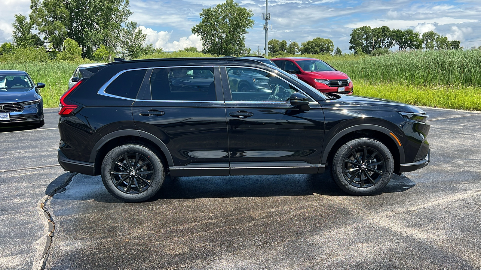 2025 Honda CR-V Hybrid Sport-L 2