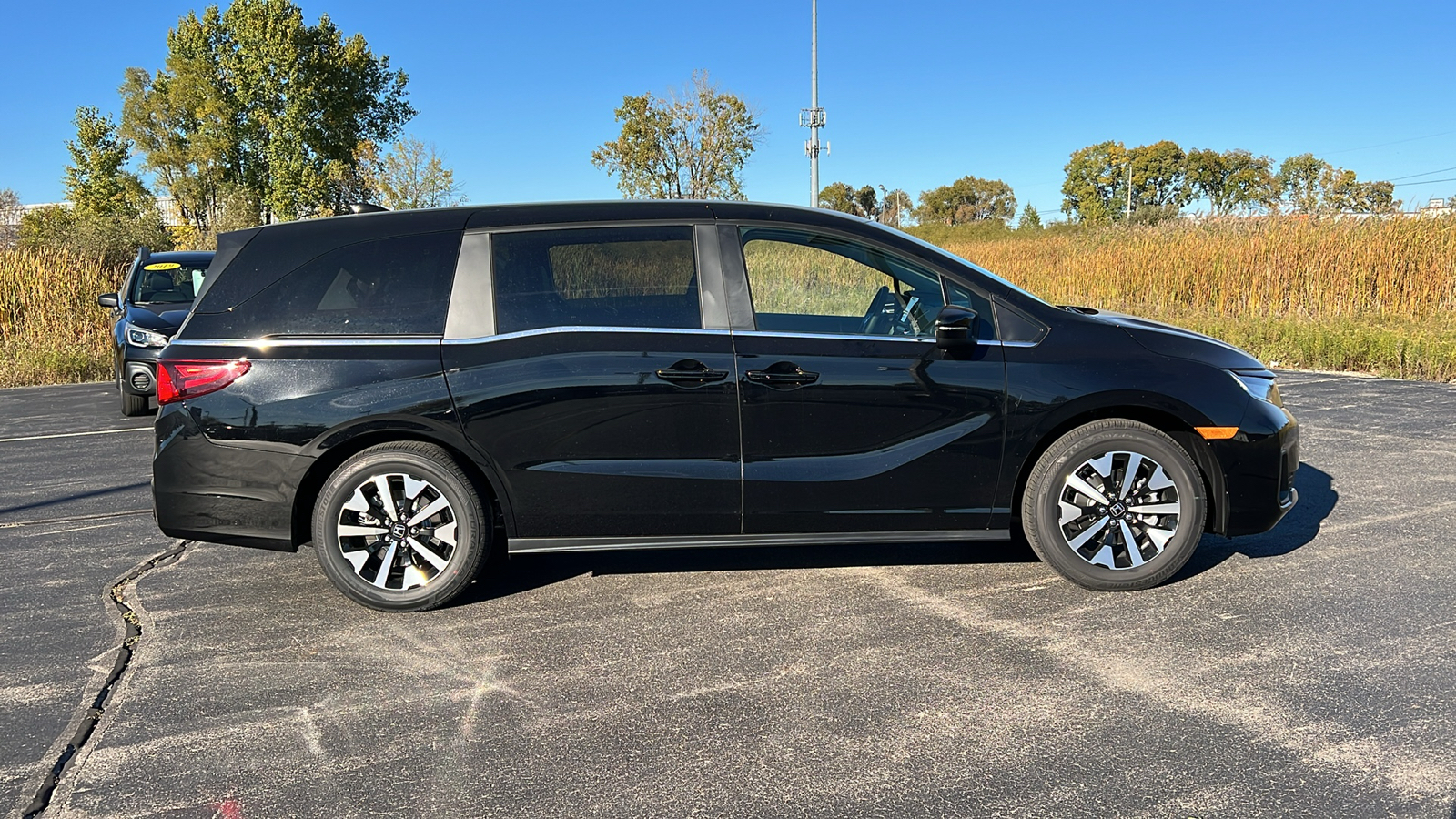 2025 Honda Odyssey EX-L 2