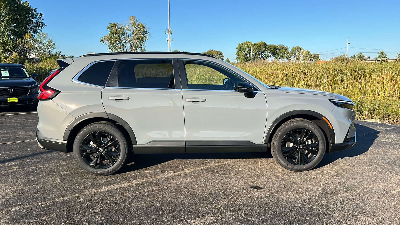 2025 Honda CR-V Hybrid Sport Touring 2