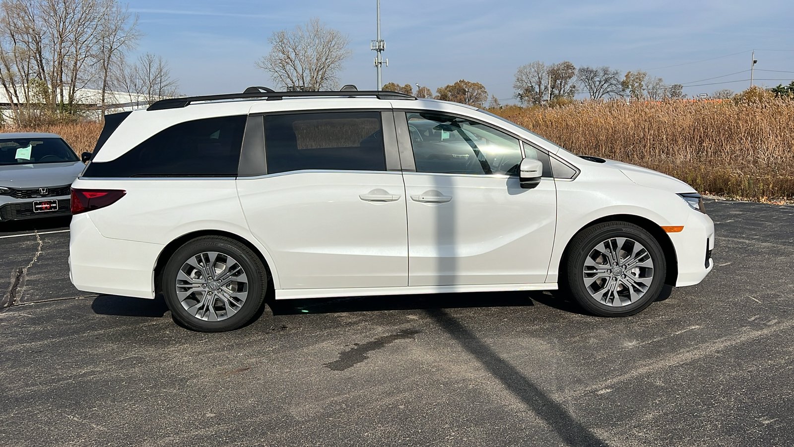 2025 Honda Odyssey Touring 2