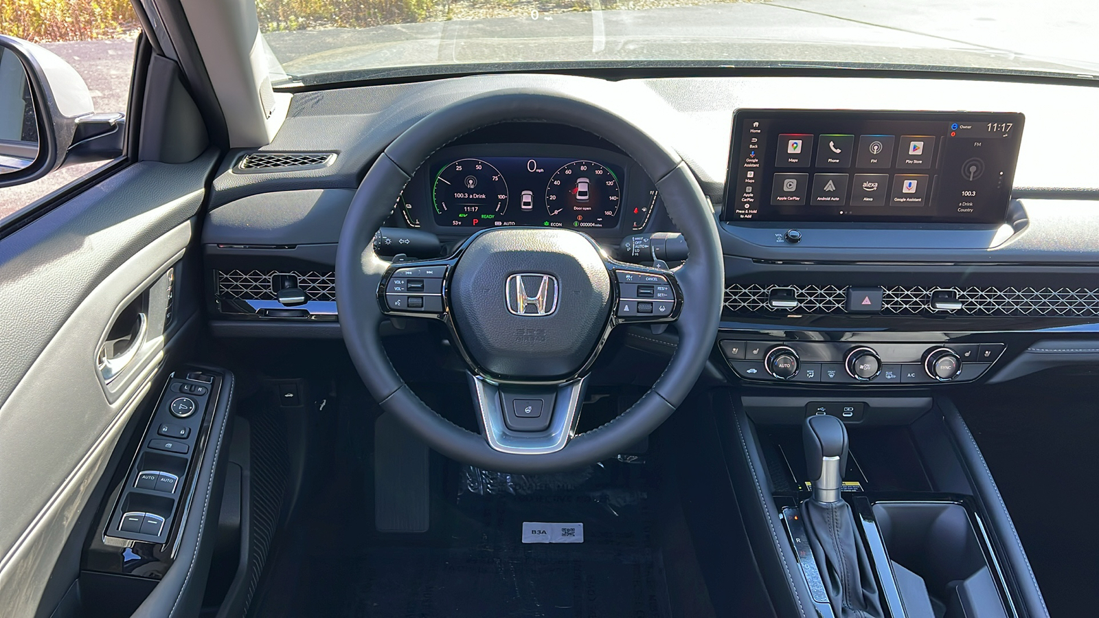 2025 Honda Accord Hybrid Touring 9