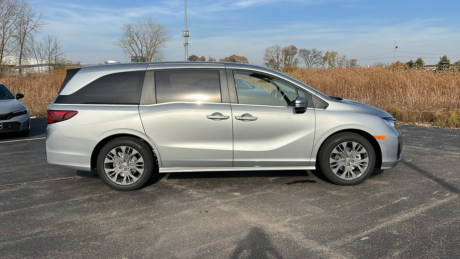 2025 Honda Odyssey Touring 2