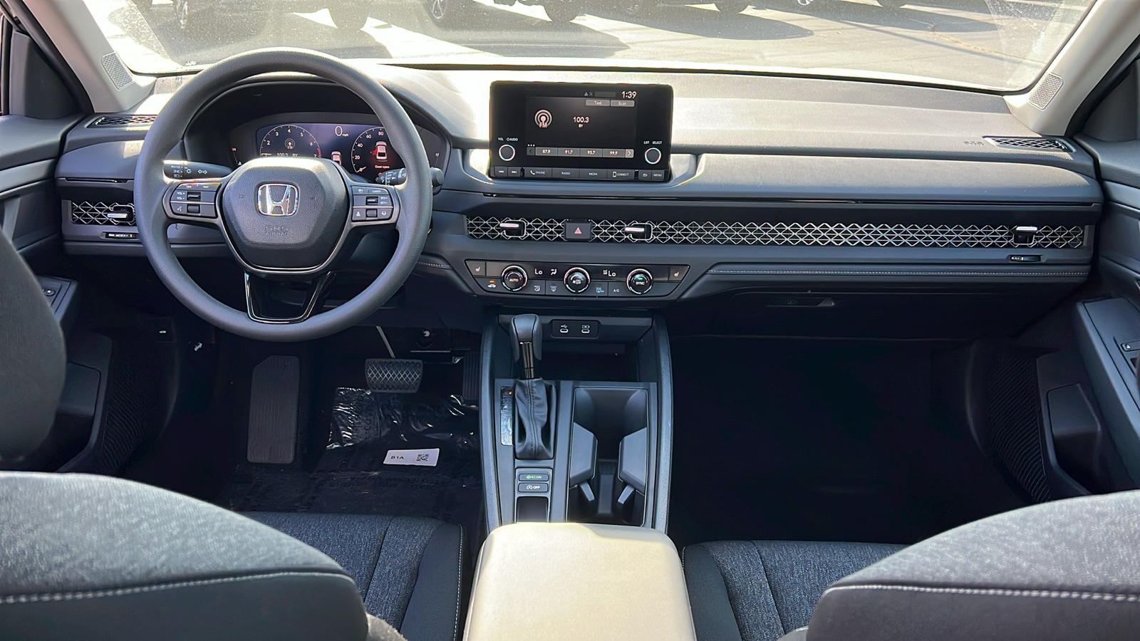 2025 Honda Accord Sedan SE 8