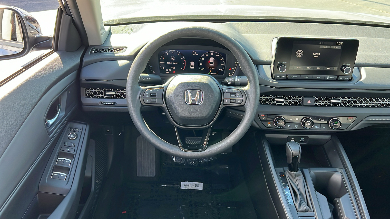 2025 Honda Accord Sedan SE 9