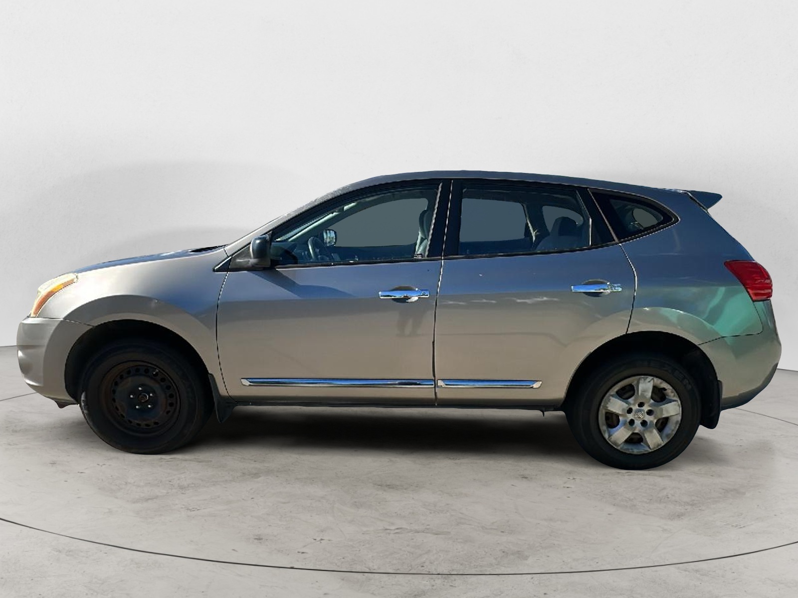 2011 Nissan Rogue S 2