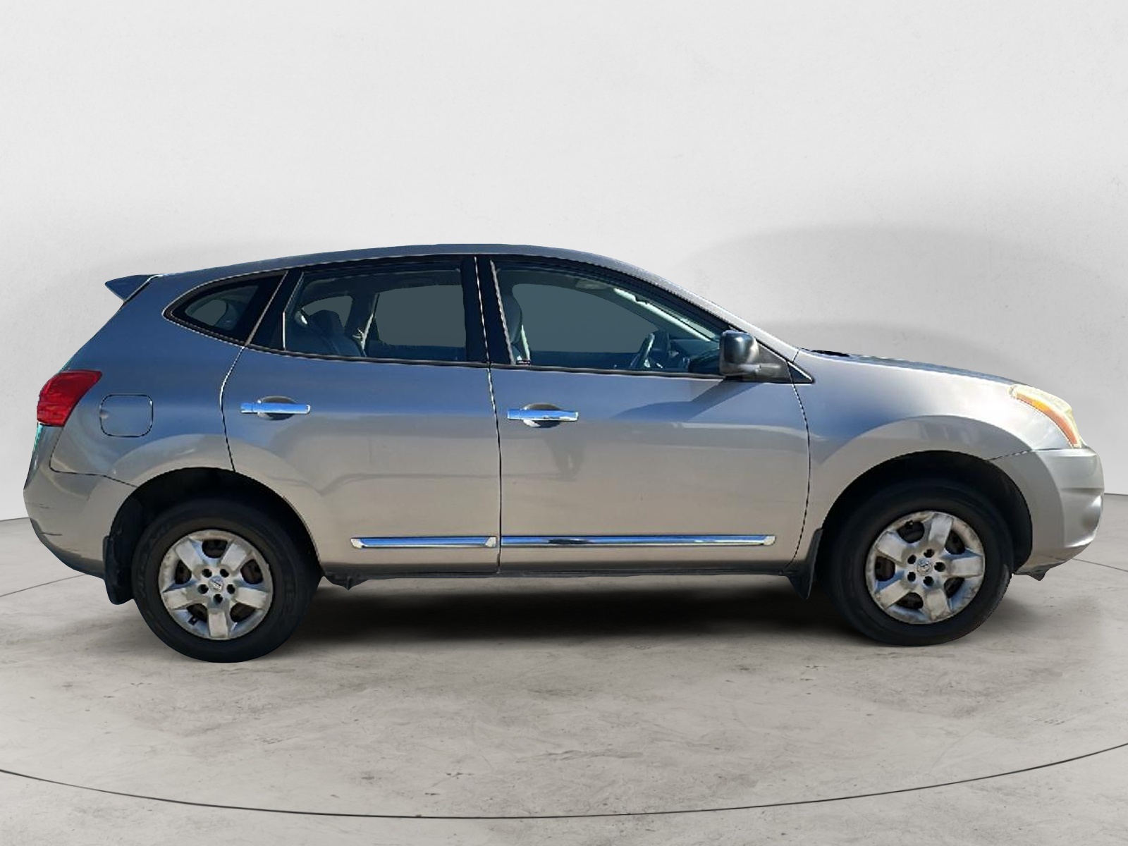 2011 Nissan Rogue S 6