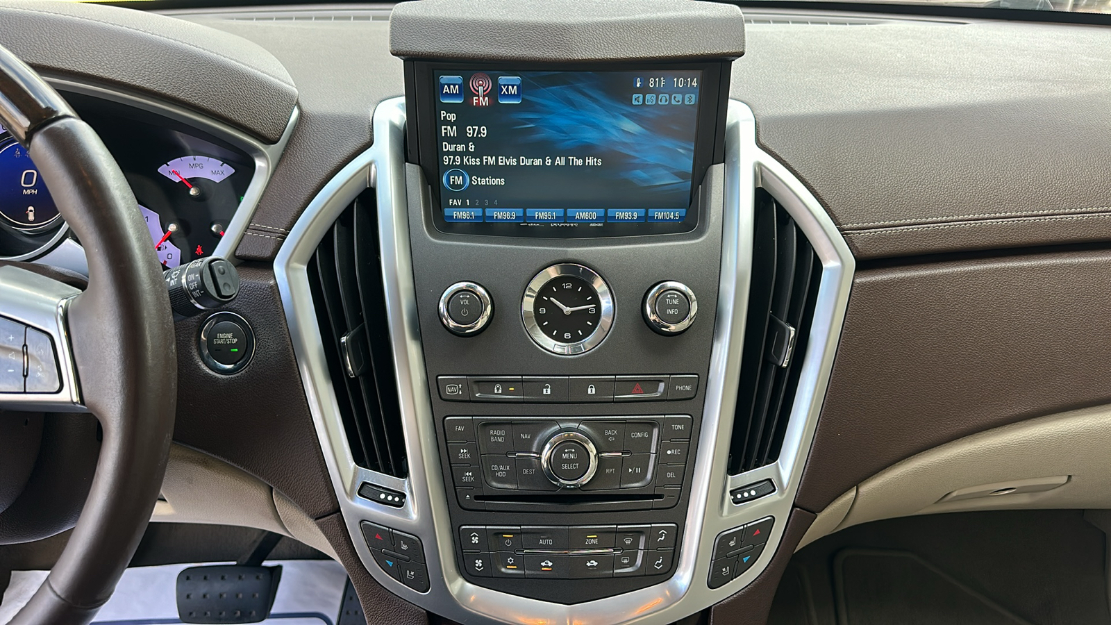 2012 Cadillac SRX Premium 16