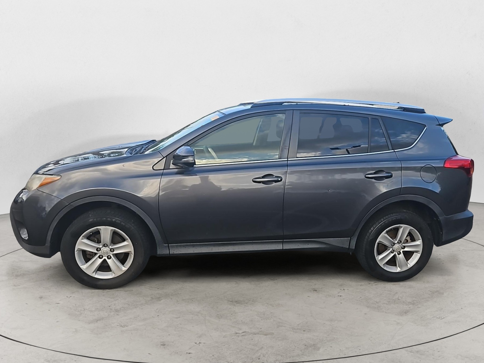 2013 Toyota RAV4 XLE 2