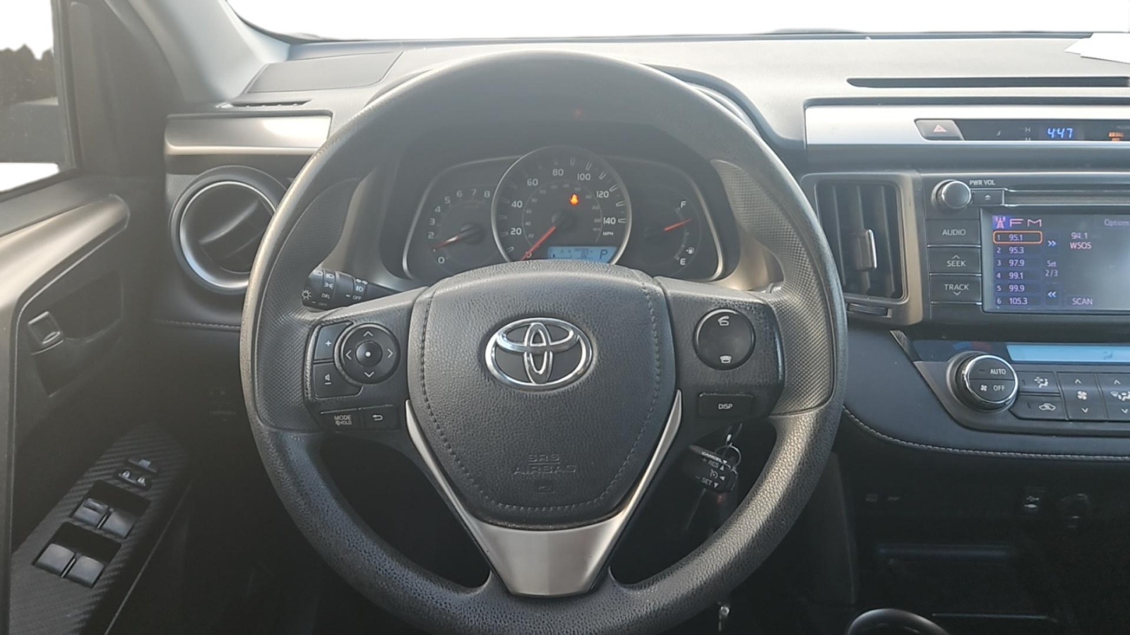 2013 Toyota RAV4 XLE 10