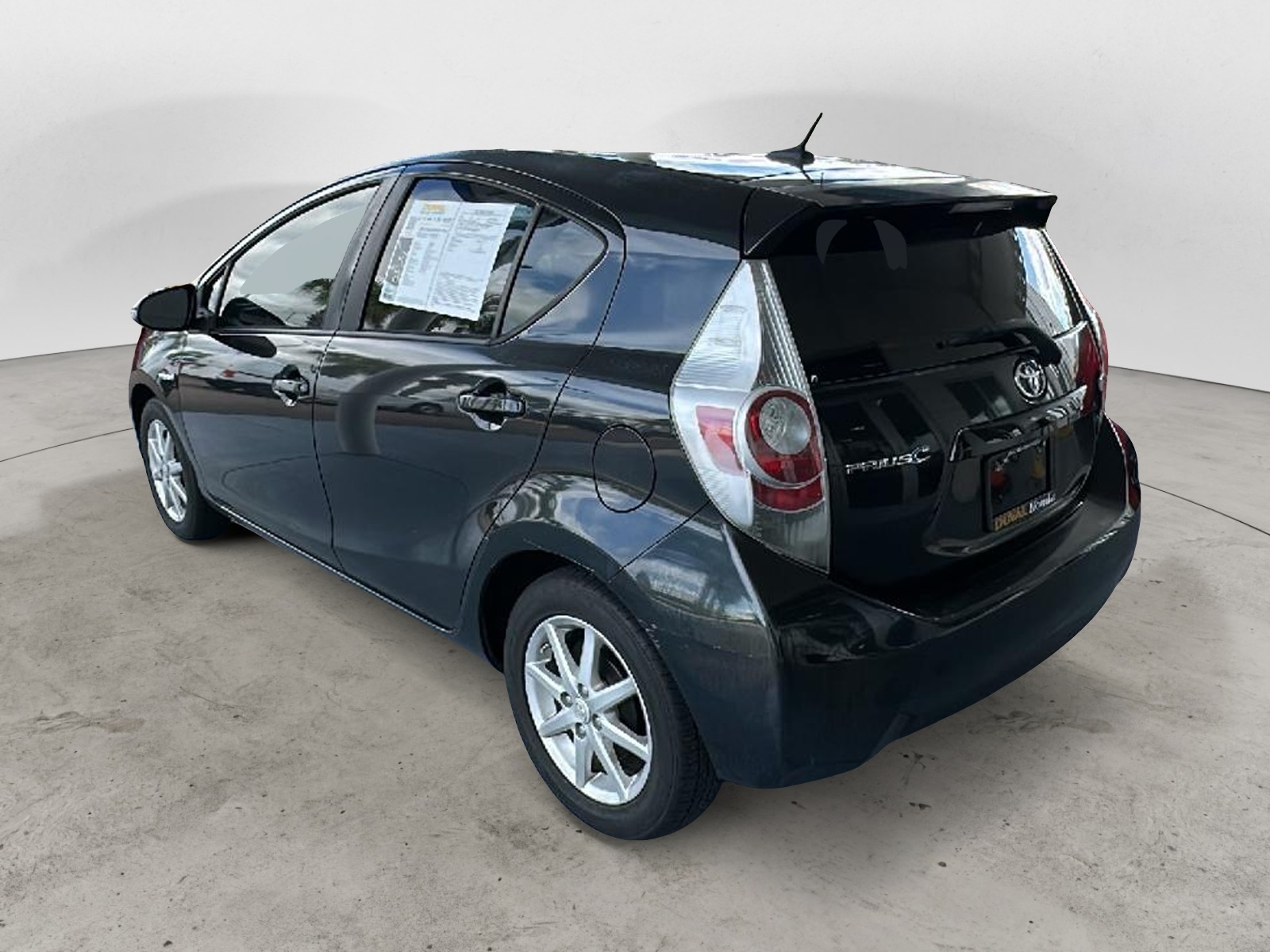 2014 Toyota Prius c Four 5