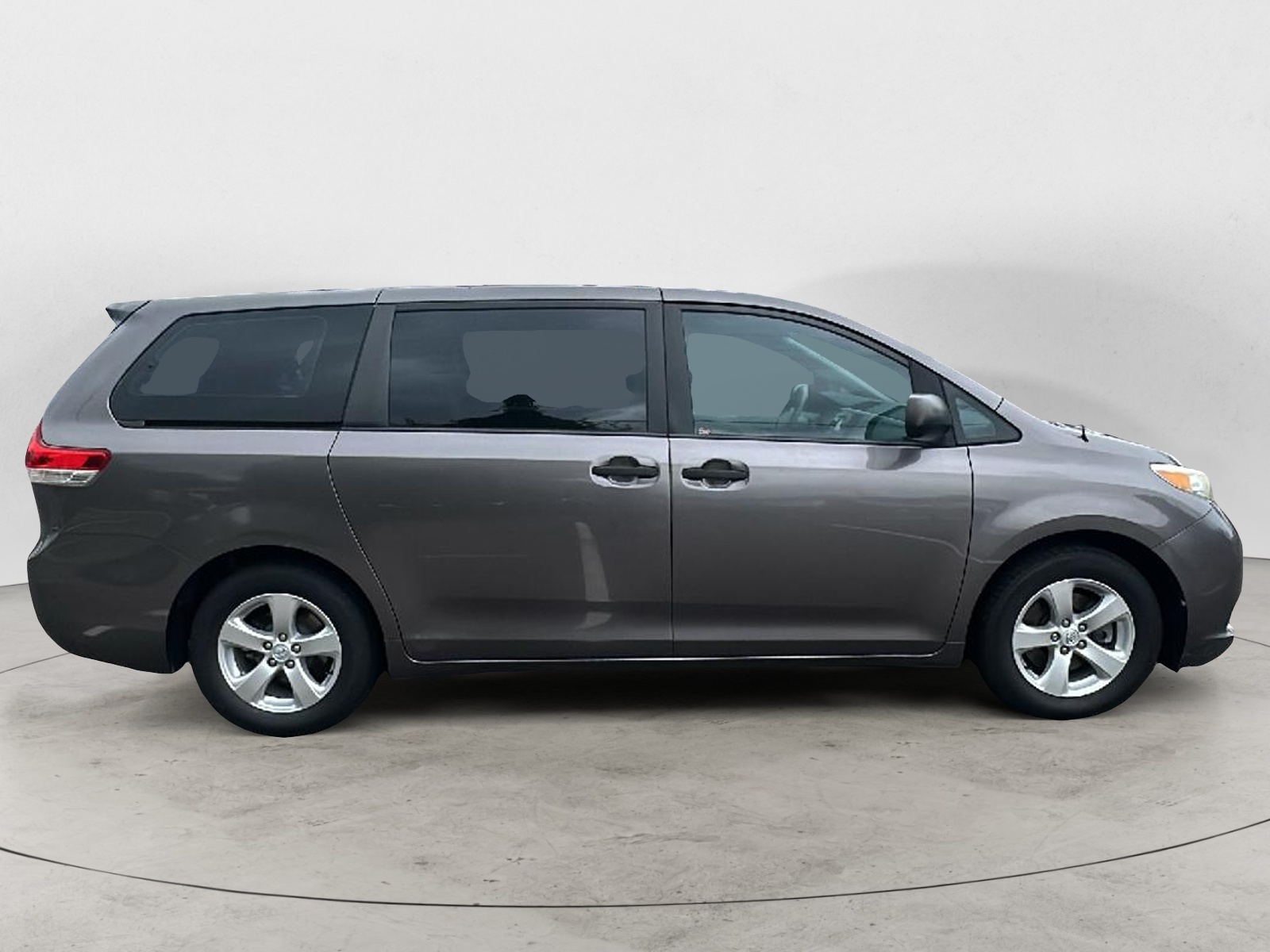 2014 Toyota Sienna L 8