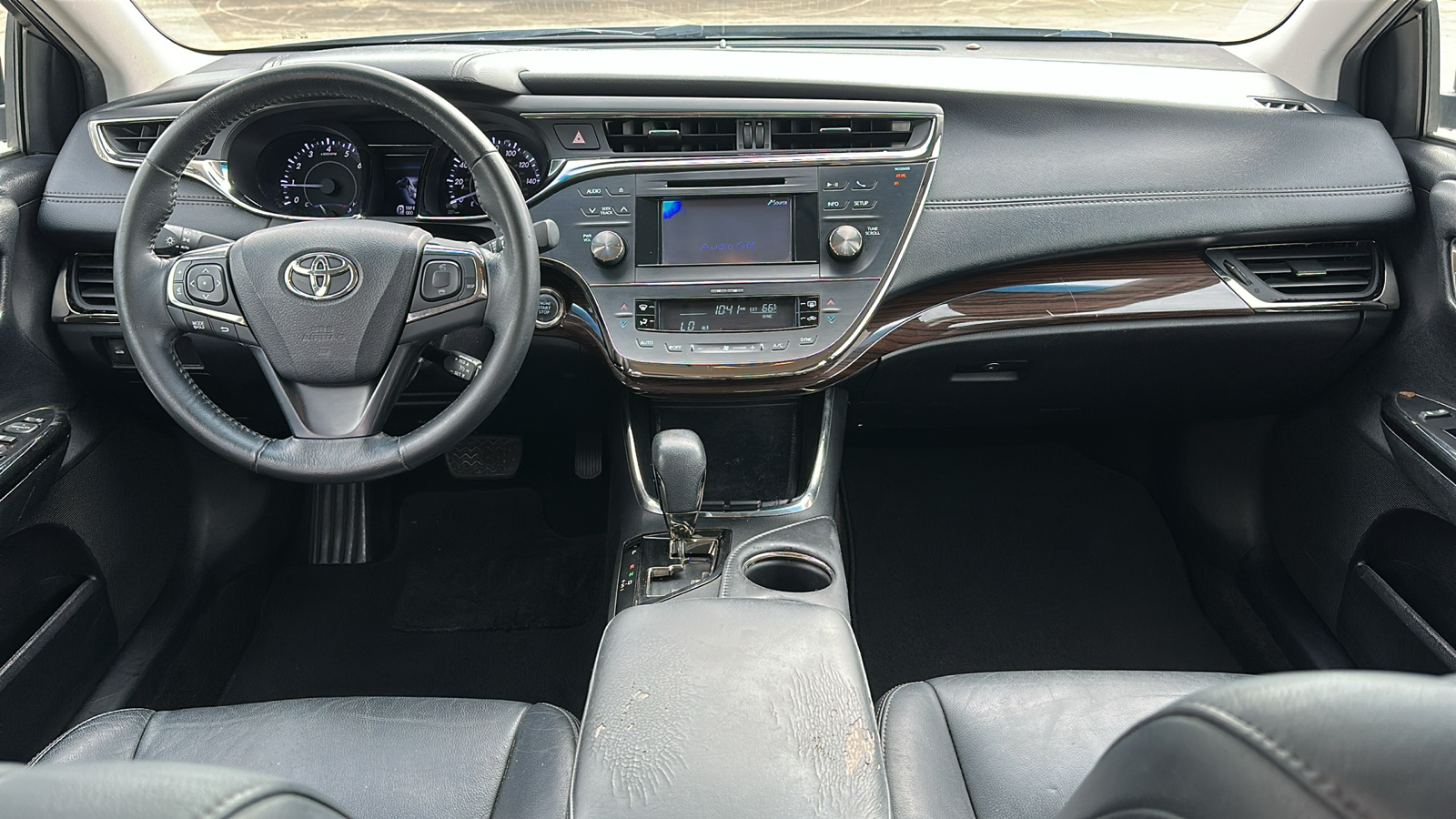 2014 Toyota Avalon XLE 12