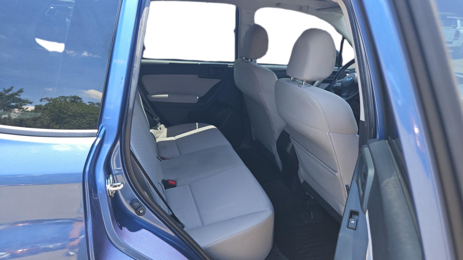 2015 Subaru Forester 2.5i Premium 10
