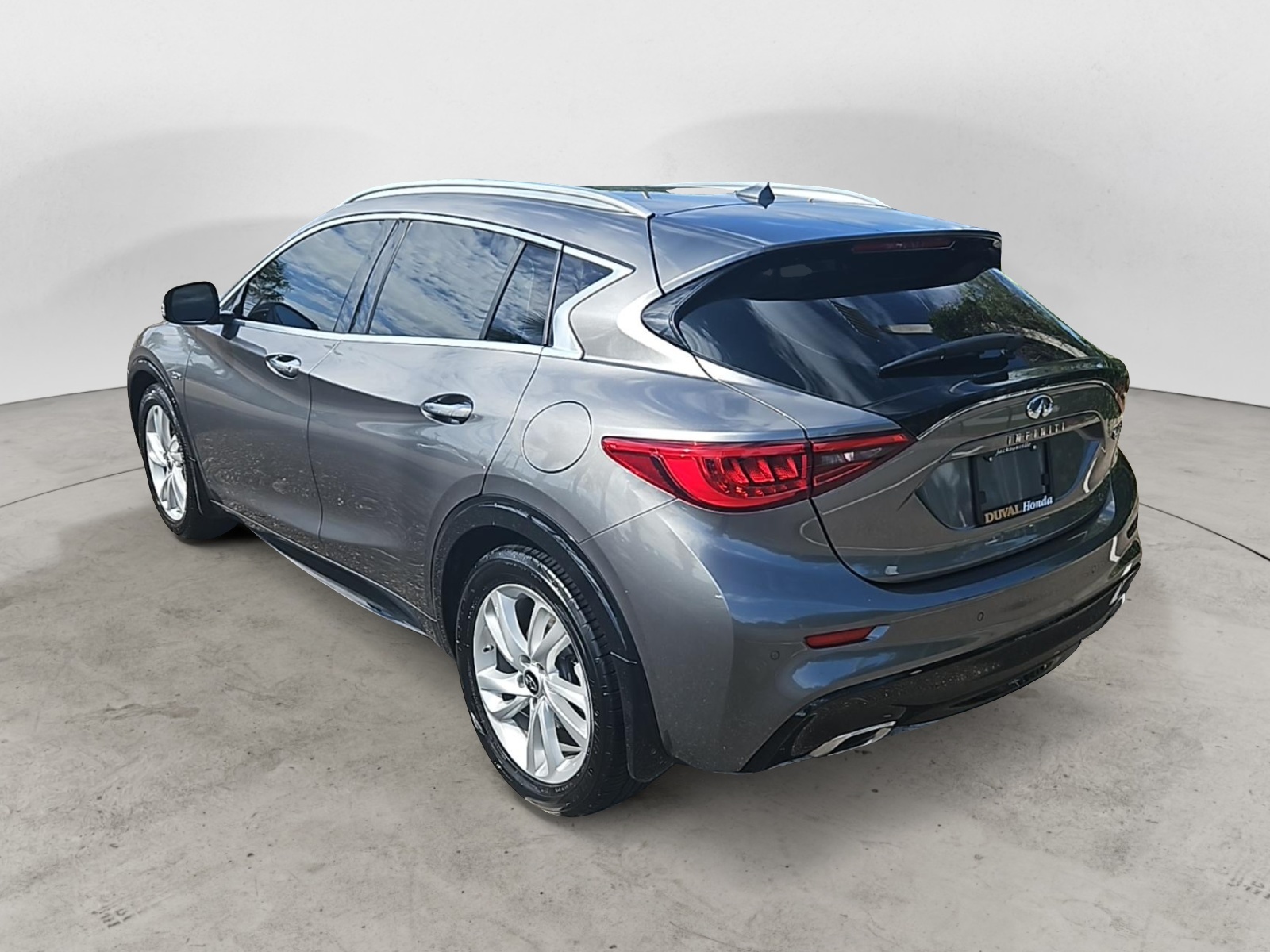 2018 INFINITI QX30 Premium 3