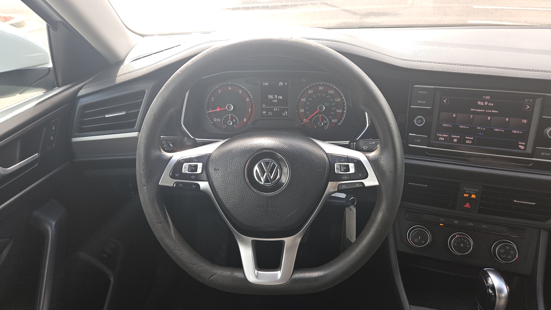 2019 Volkswagen Jetta SE 15