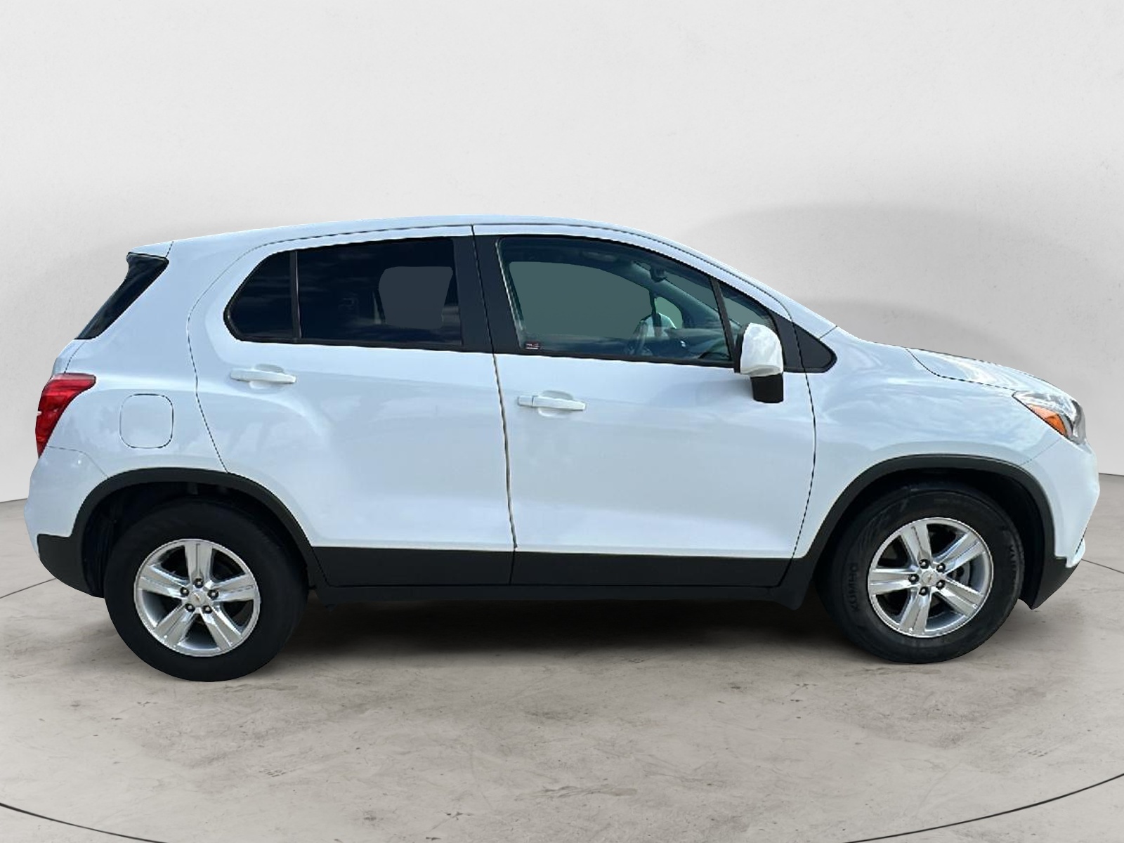 2021 Chevrolet Trax LS 6