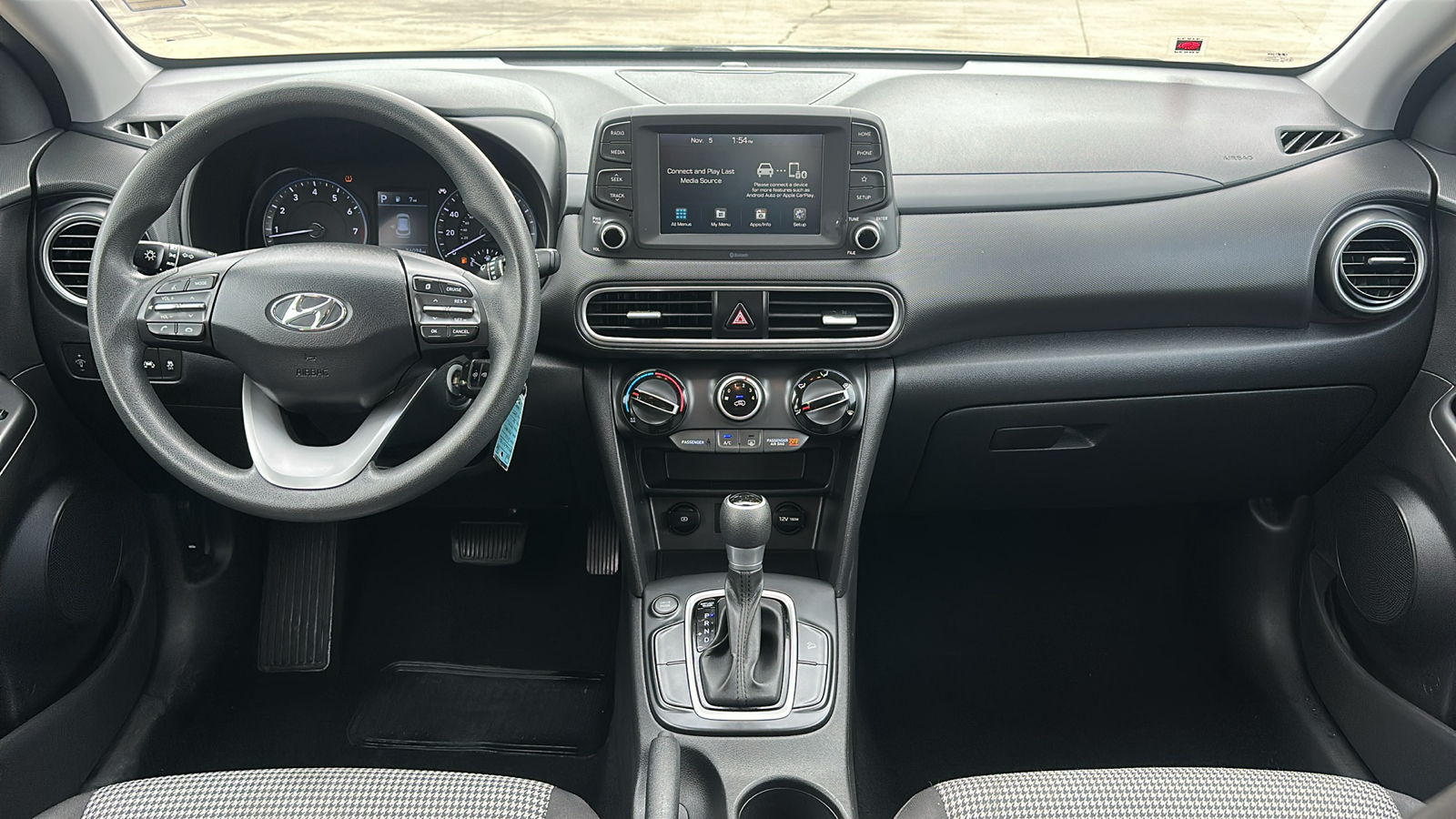 2021 Hyundai Kona SE 13