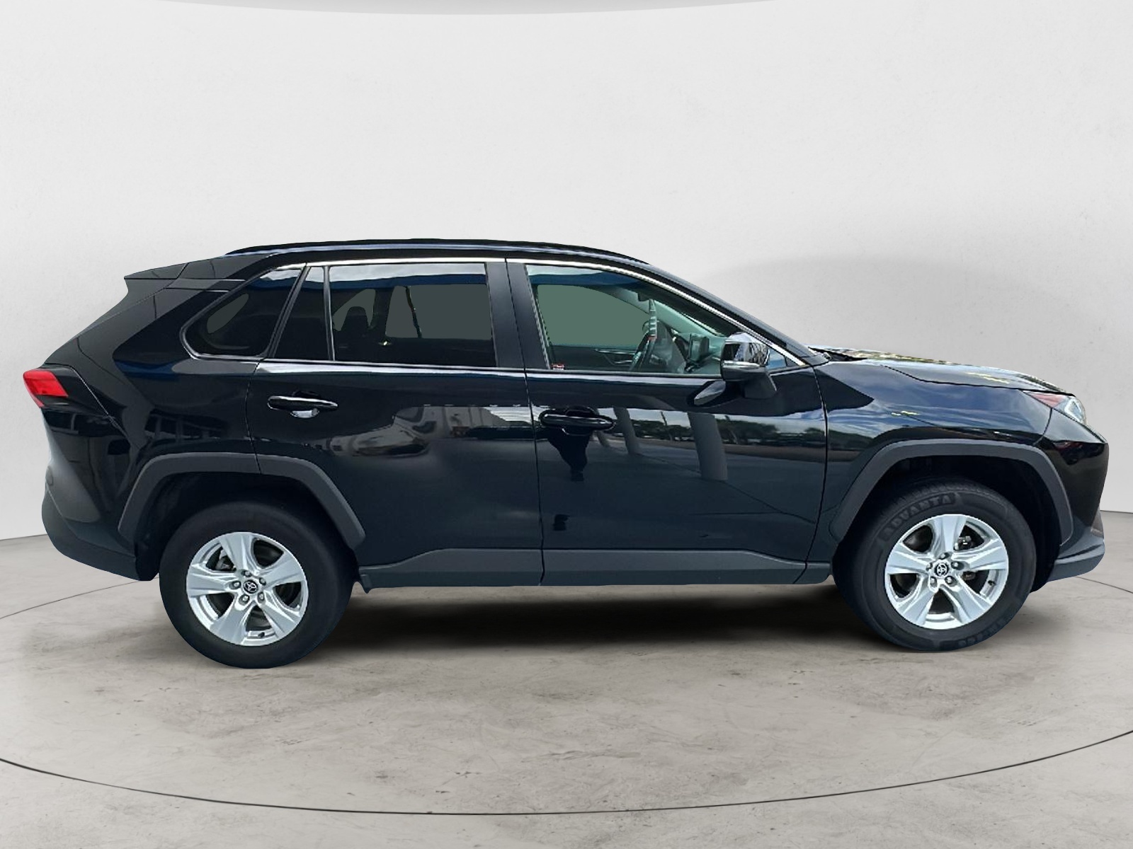 2021 Toyota RAV4 XLE 6