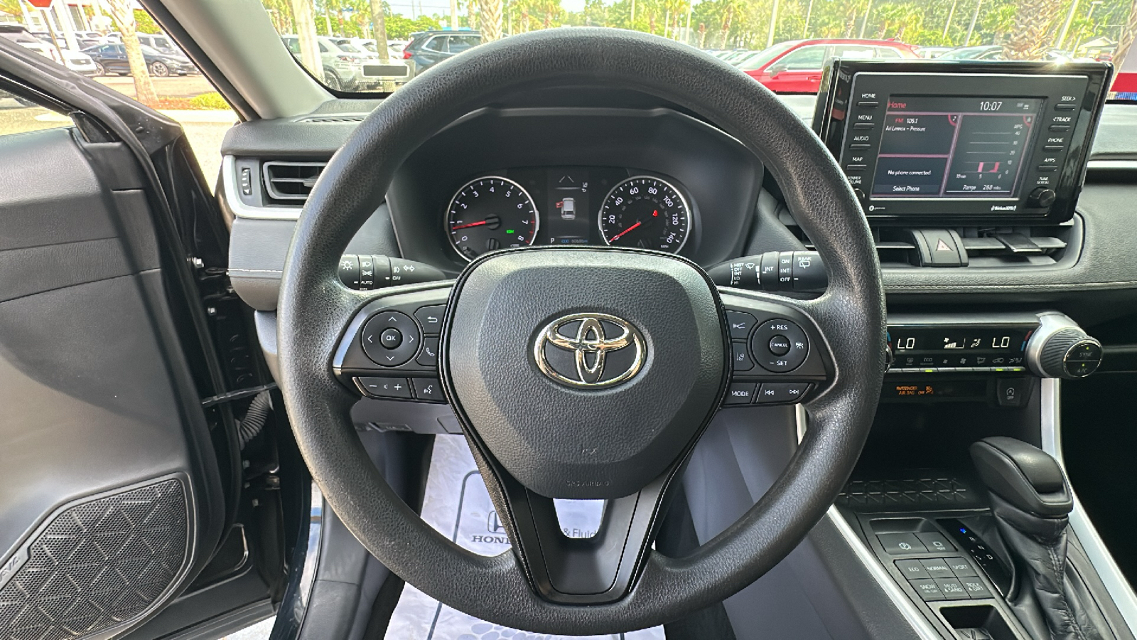 2021 Toyota RAV4 XLE 14