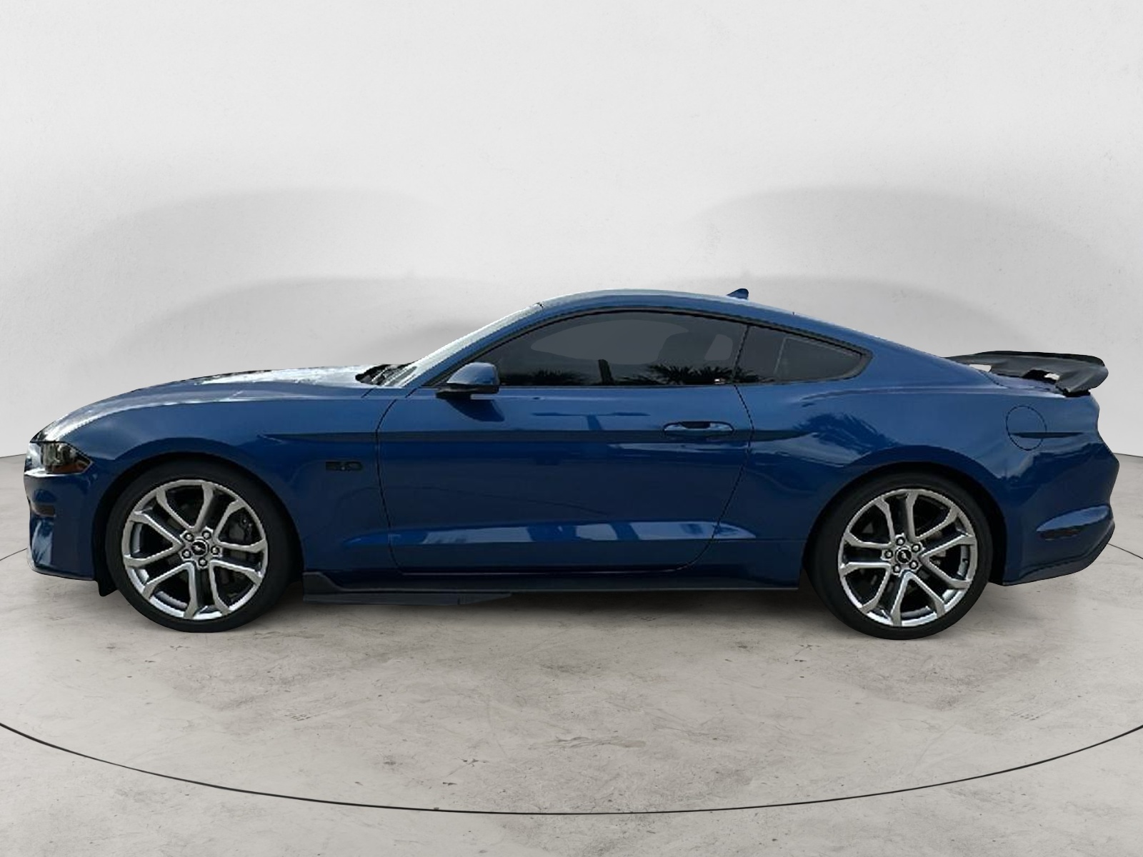 2022 Ford Mustang GT Premium 2