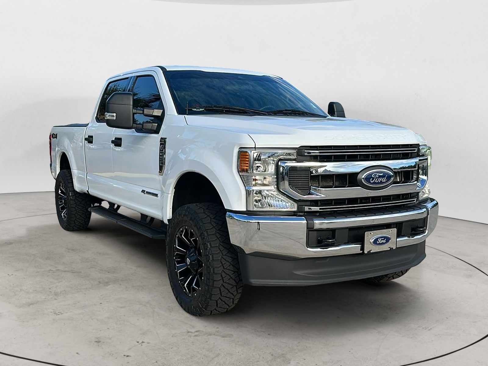 2022 Ford Super Duty F-250 SRW XLT 8