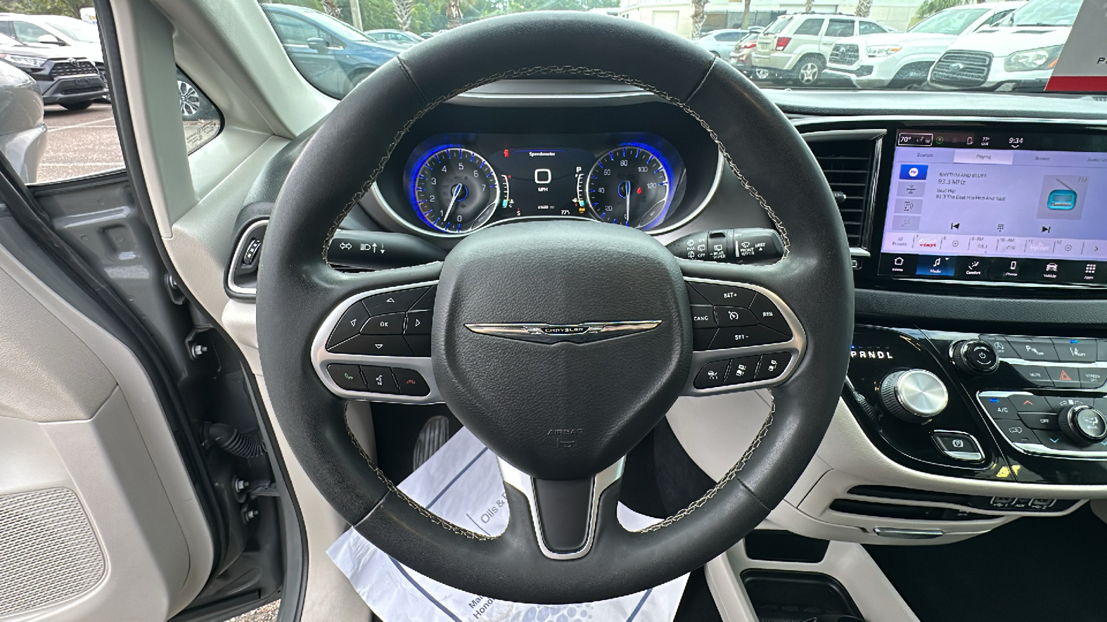 2022 Chrysler Pacifica Touring L 14